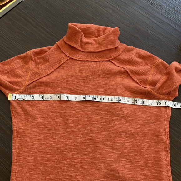 We the Free ladies reverse stitching, long sleeve, turtleneck sweater - Picture 6 of 7